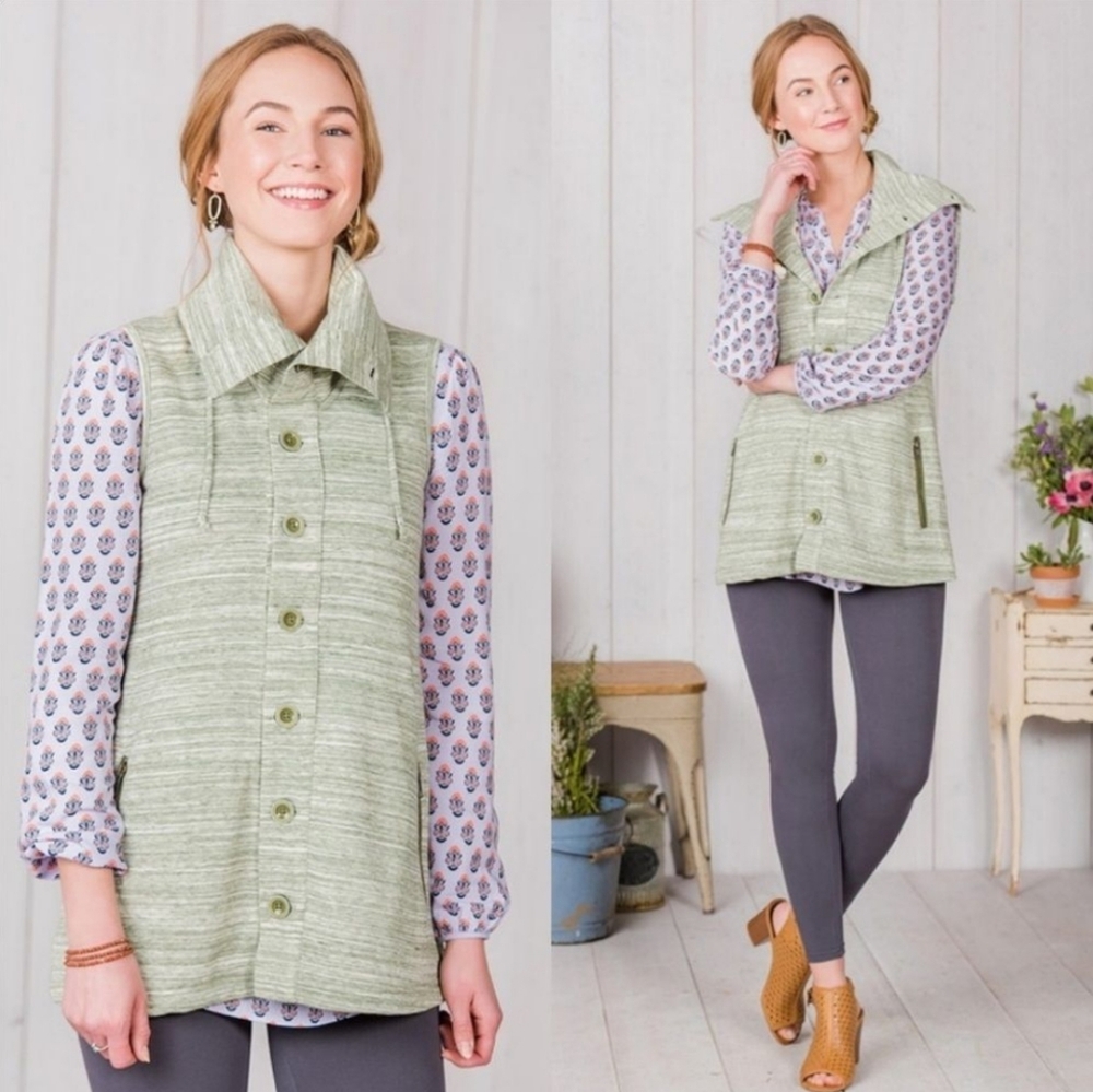 Matilda Jane Out The Door Pocket Vest Small Green NWT